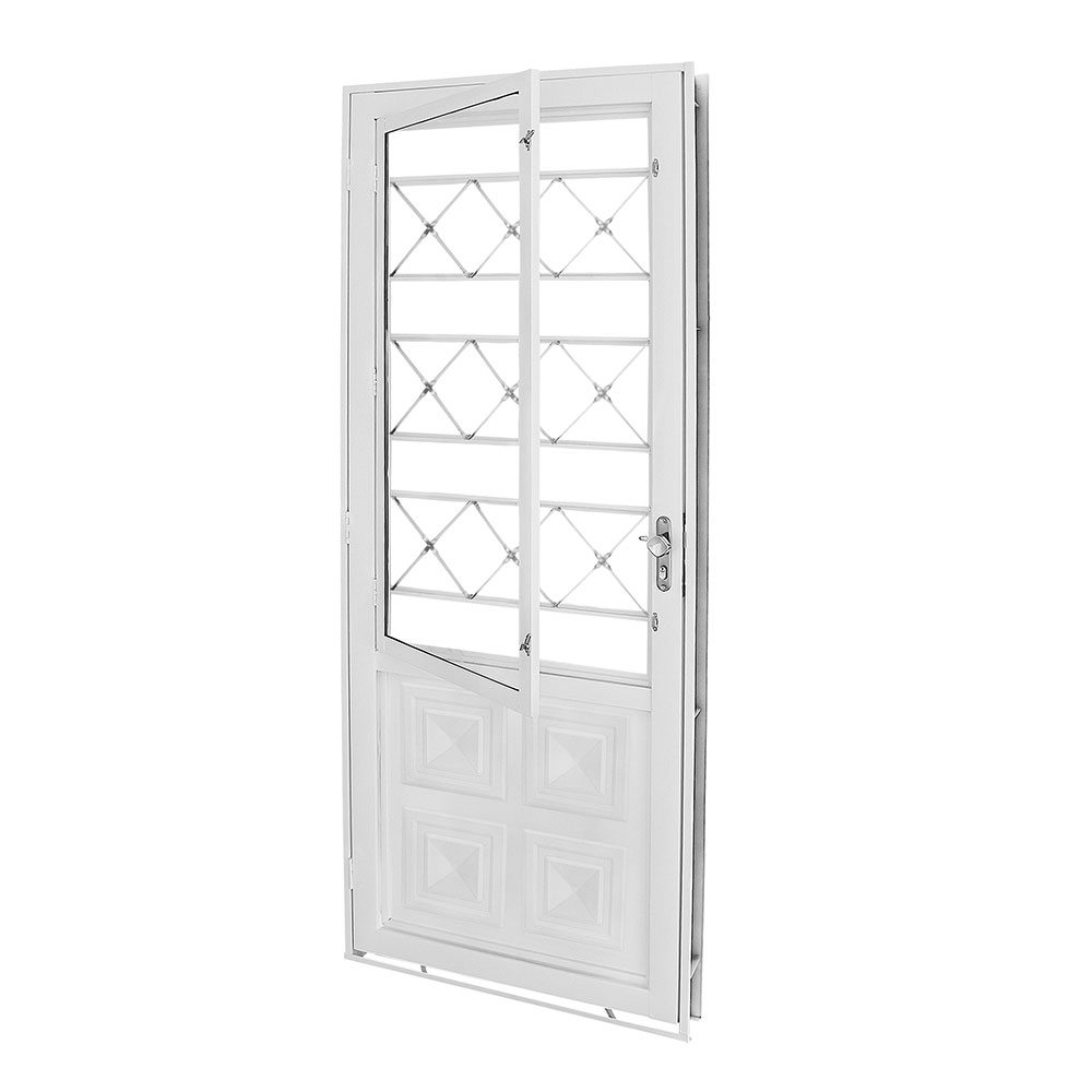 Porta com grade xadrez com postigo